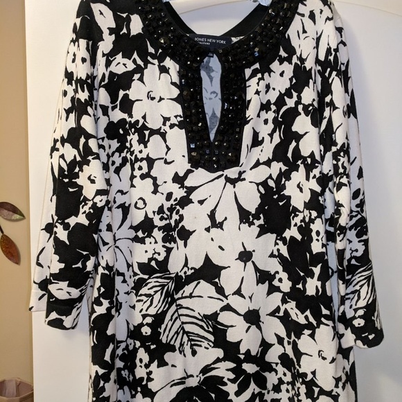 Sweater - Picture 1 of 1